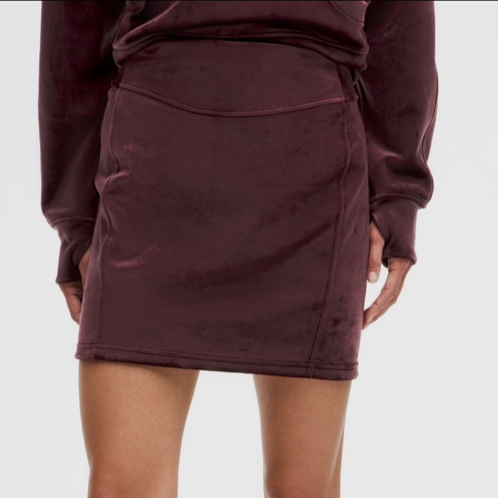 Lululemon Scuba High-Rise Mini Skirt Velvet Size S